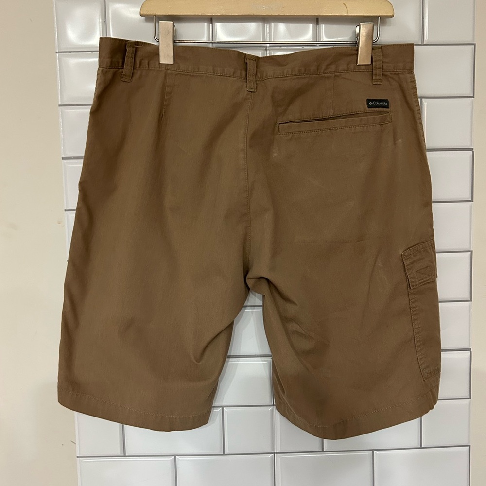 Columbia Men’s Cargo Shorts Size 36 W/ 10L - Picture 4 of 8